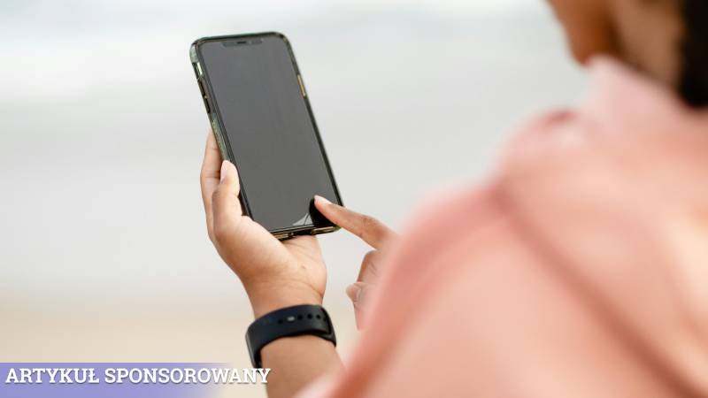 SMS o niedopłacie za prąd lub gaz – fala oszustw uderza w Pomorze